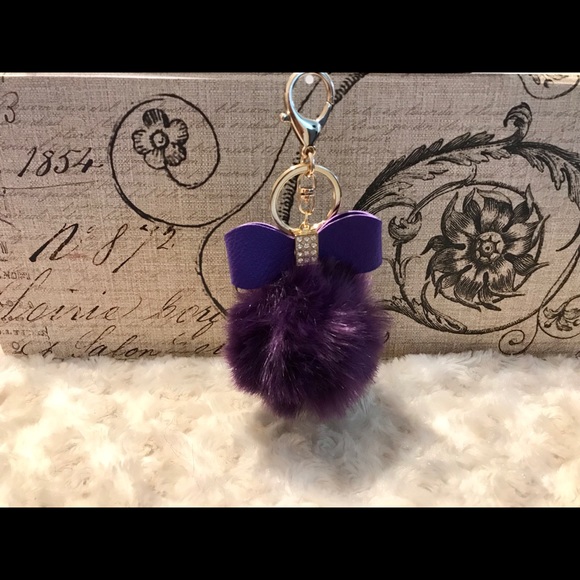 NEW Pom Pom Handbag Charm/Keychain - Picture 2 of 3